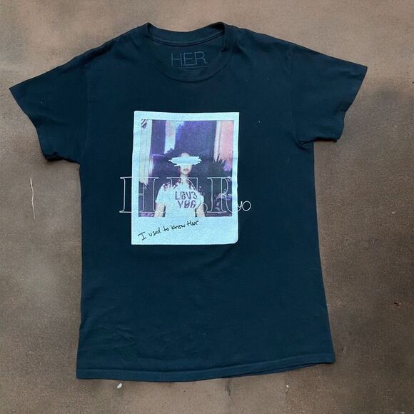 HER Official Merch I Used To Know H.E.R. Black Tee T-Shirt Women's Size Small - Picture 1 of 8